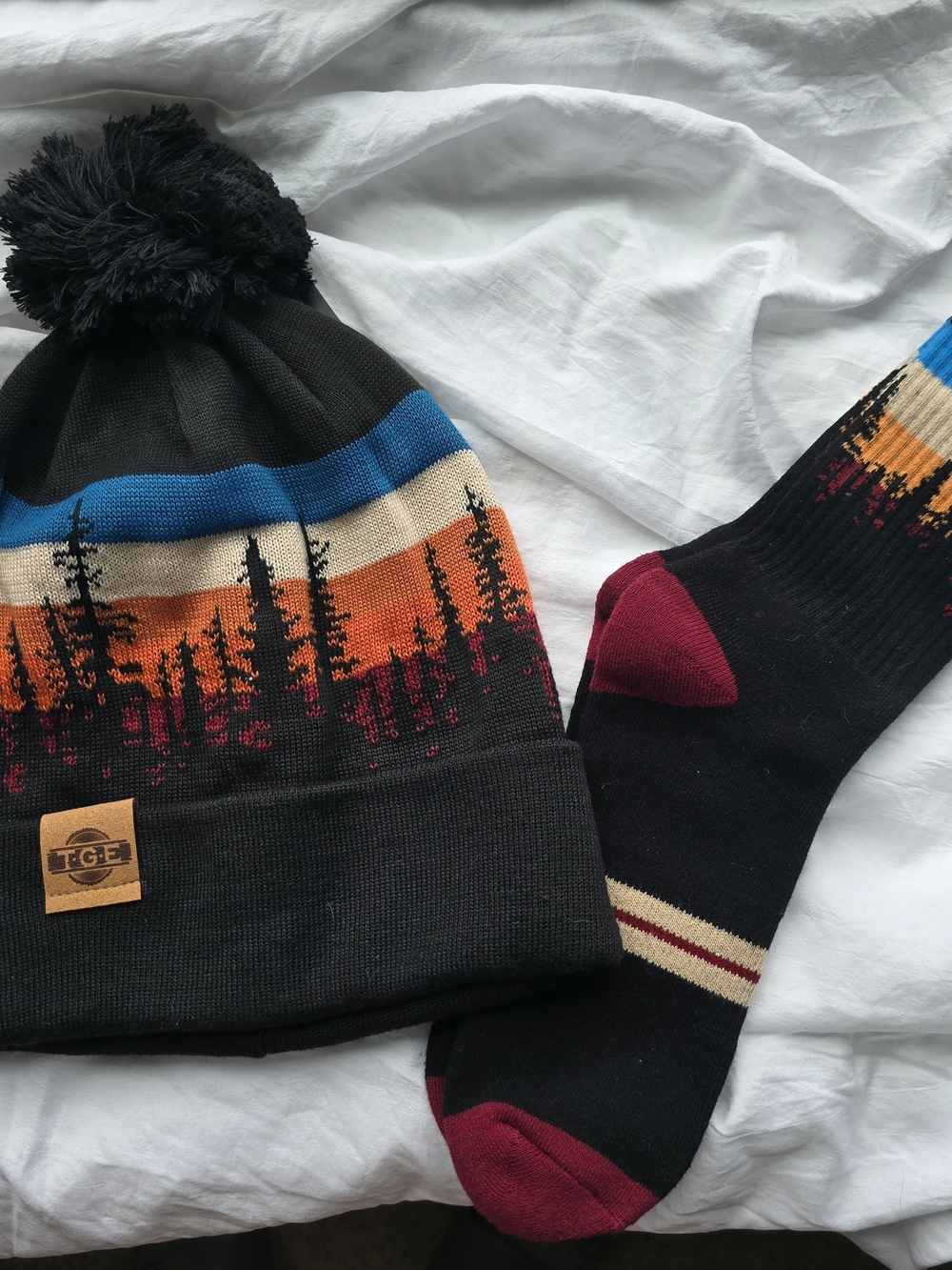 Locale Outdoors Lodgepole Sunset Knit Beanie & Matching Socks Set